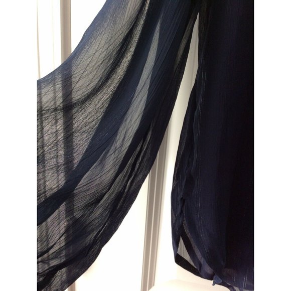 NWT Basic Model Long Sleeve Navy Blouse - Large - Picture 4 of 7